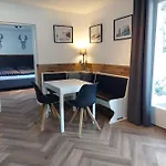 Waldvilla Apartment *