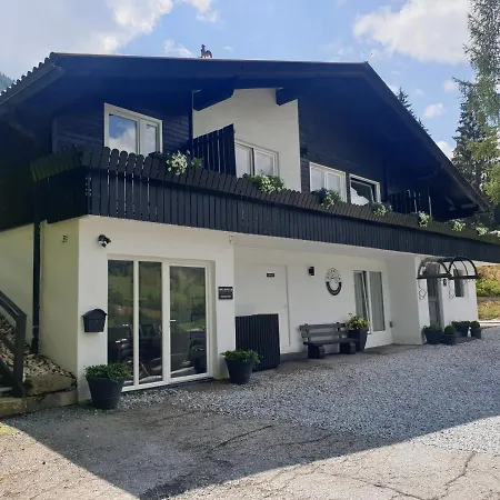 Waldvilla Apartment